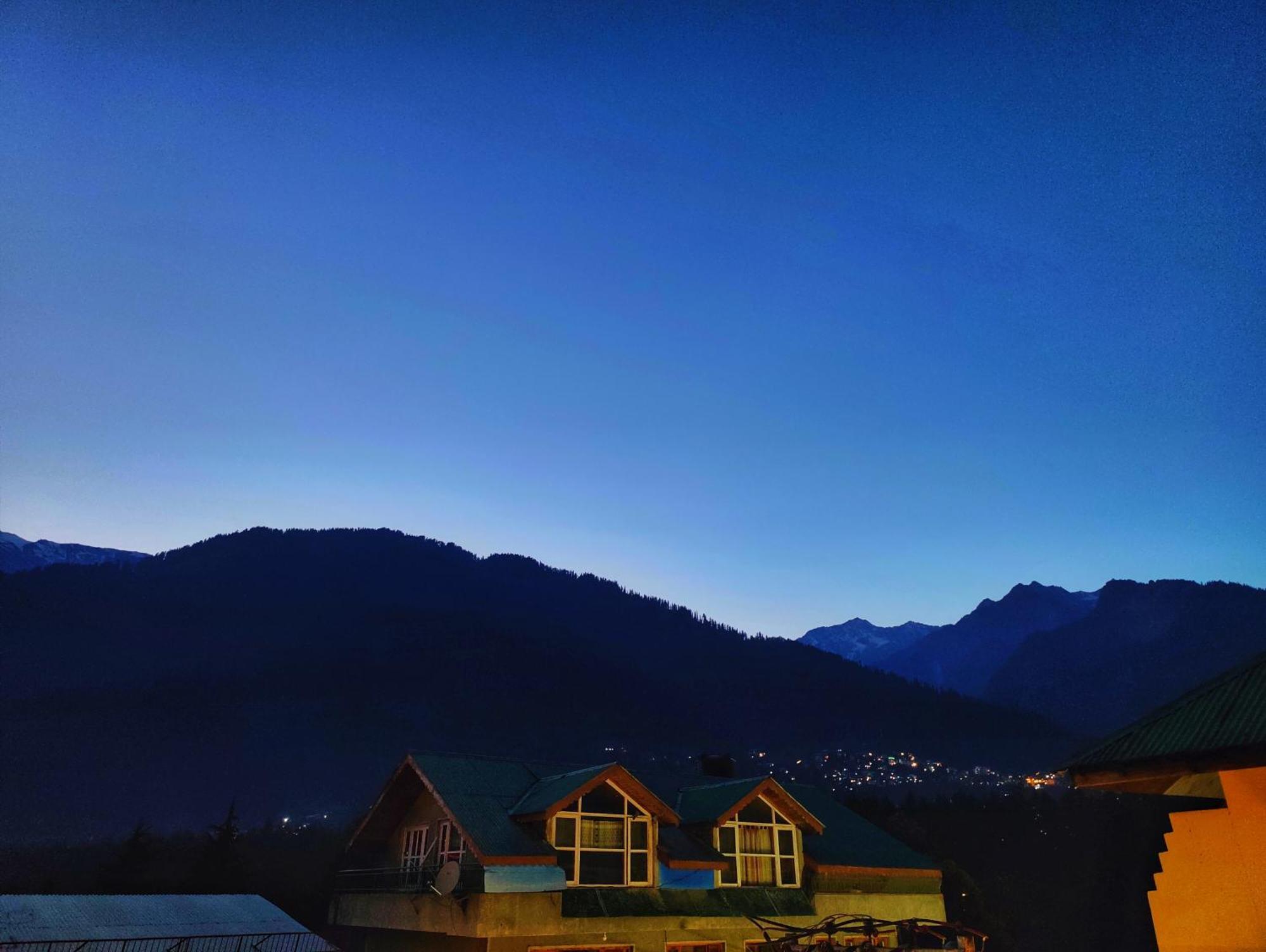 Surya International Hotel Manali Near Mall Road Eksteriør bilde