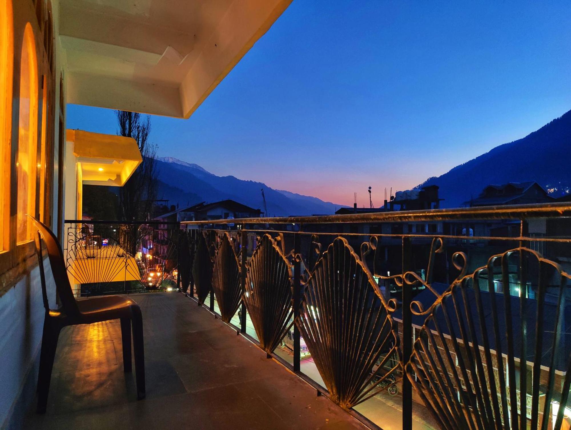 Surya International Hotel Manali Near Mall Road Eksteriør bilde