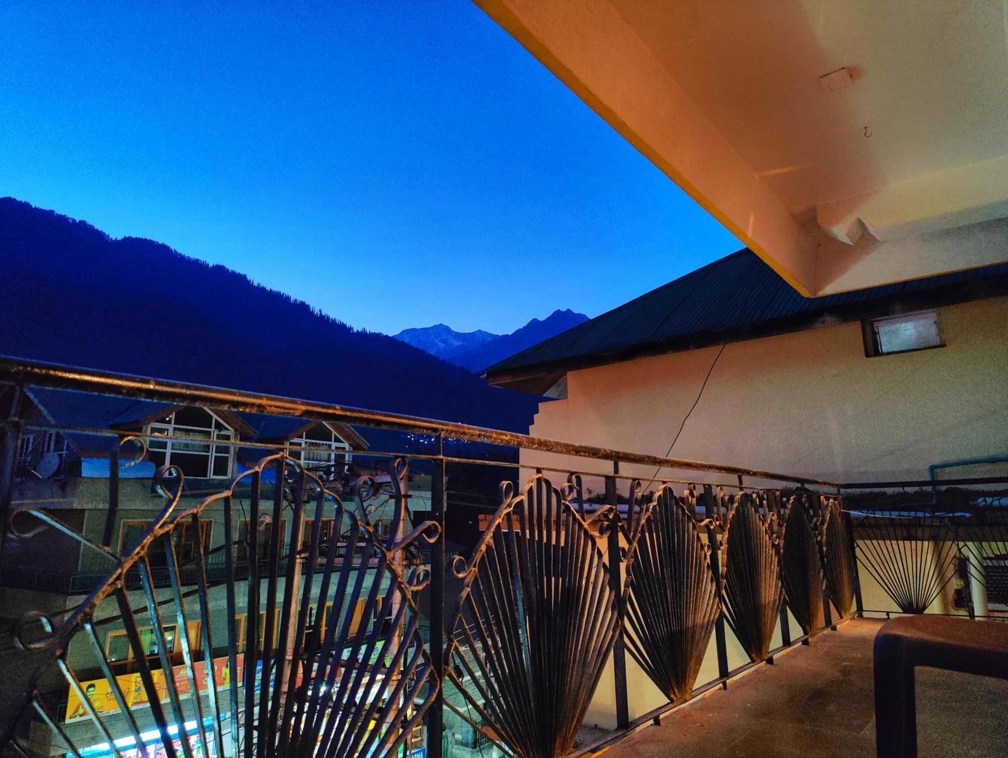 Surya International Hotel Manali Near Mall Road Eksteriør bilde
