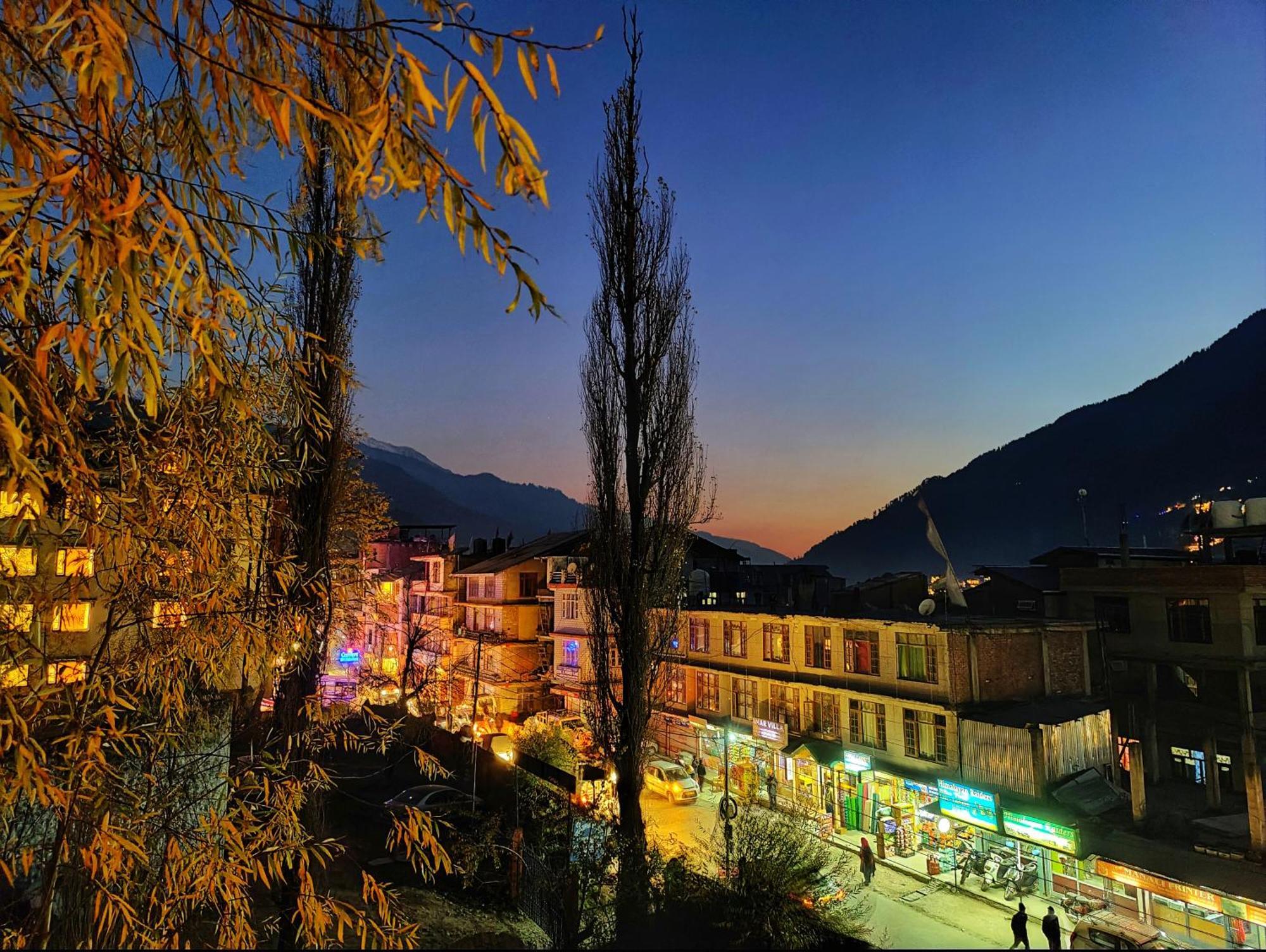 Surya International Hotel Manali Near Mall Road Eksteriør bilde