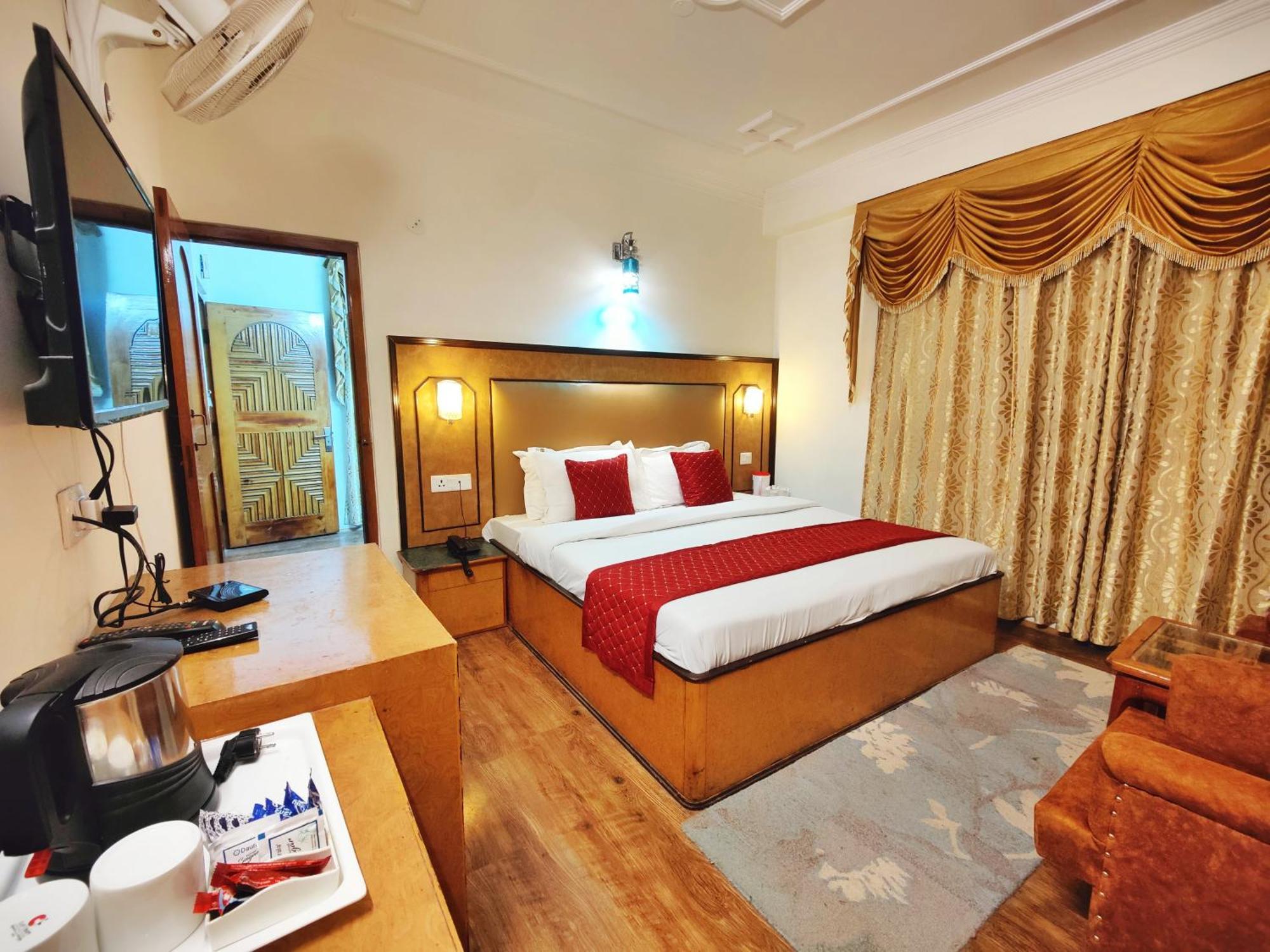 Surya International Hotel Manali Near Mall Road Eksteriør bilde