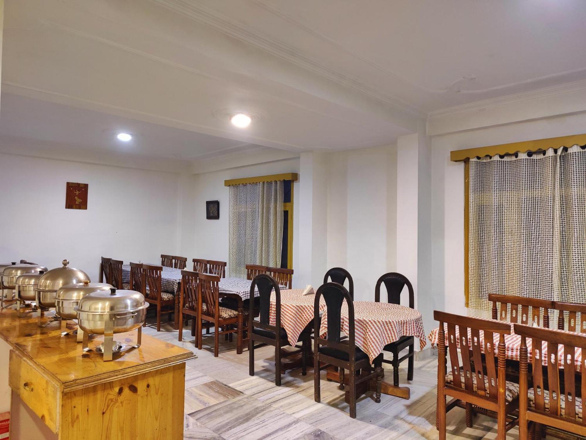Surya International Hotel Manali Near Mall Road Eksteriør bilde
