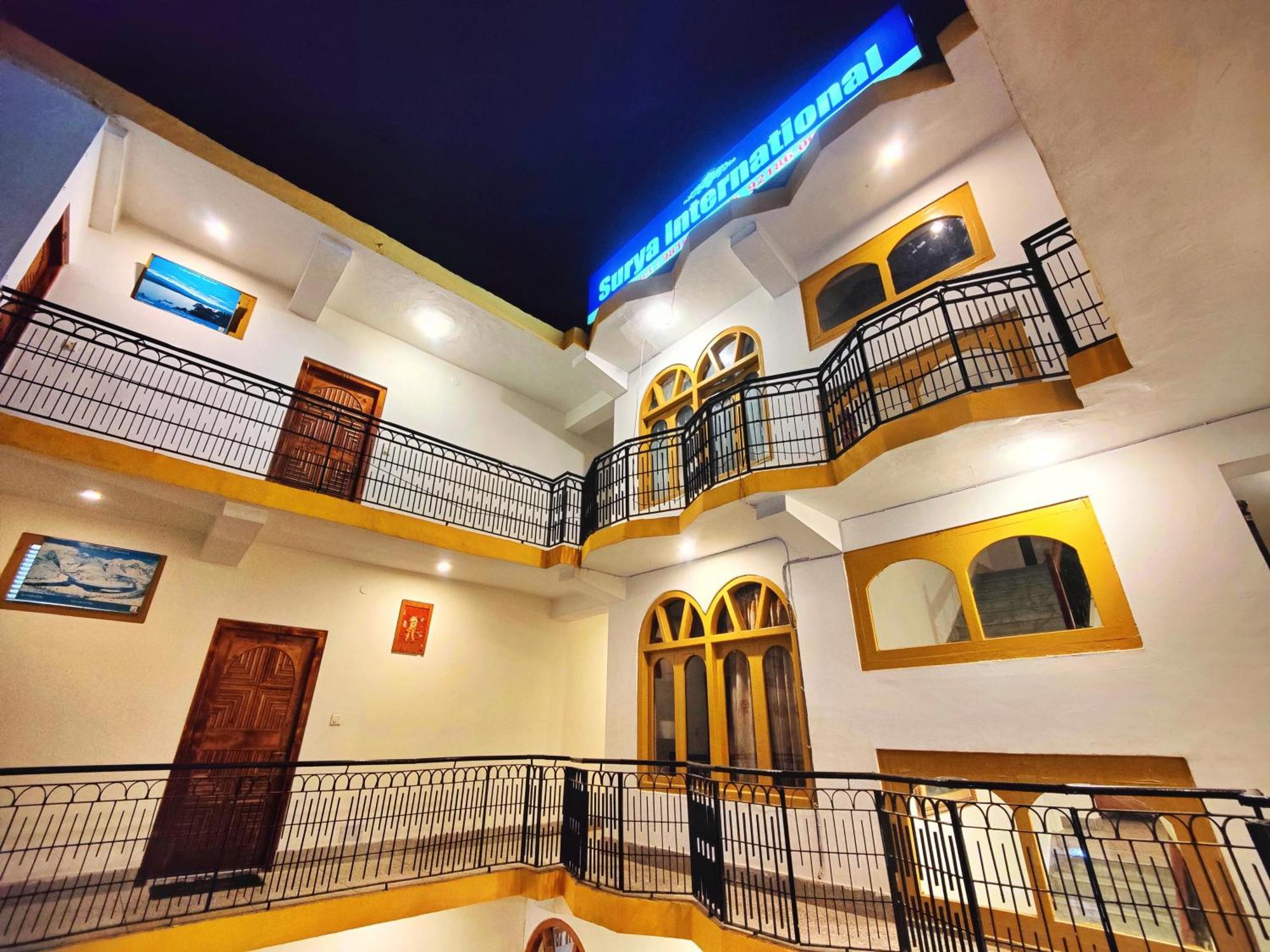 Surya International Hotel Manali Near Mall Road Eksteriør bilde